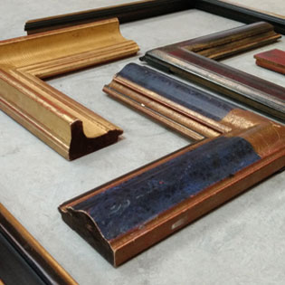 Cadre à coin bouchés